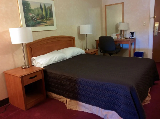 Royal Inn and Suites