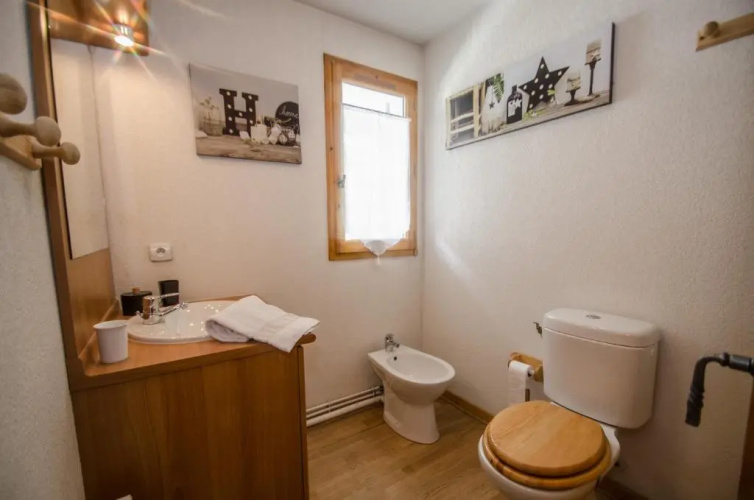 Litchi Apartment