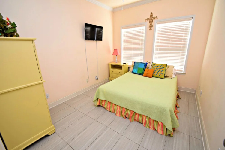 Spinnaker Pointe