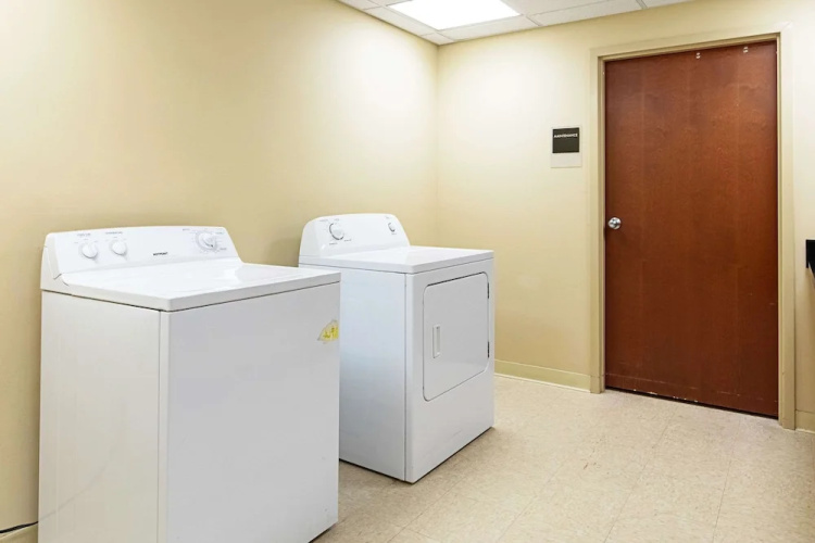Sleep Inn & Suites