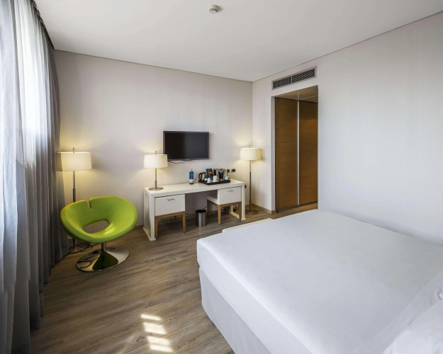 Nh Milano Fiera photo 9