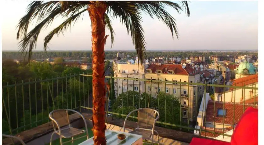 Penthouse in City Centre