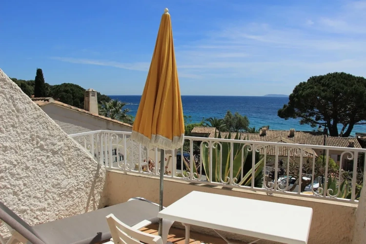 Standard Family room with balcony and with sea view