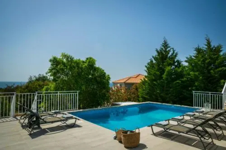 Sea View Villa in Skala