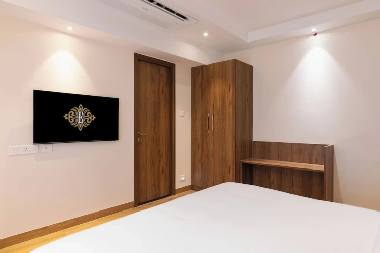 Royal room