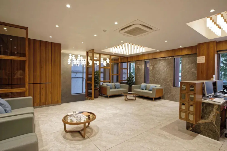 Hotel Plenteous Inn