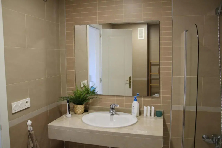2303-Huge 2 bedrooms apt with sea view
