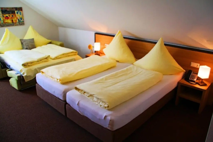 Standard Quadruple room