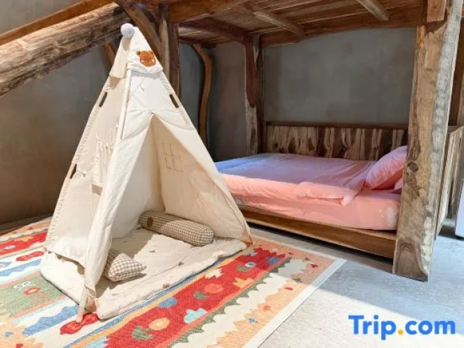 Grand Twin Cottage