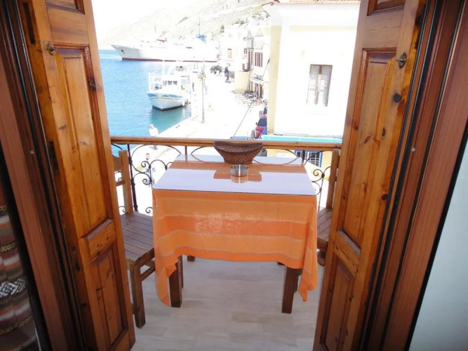 Captain's Suites