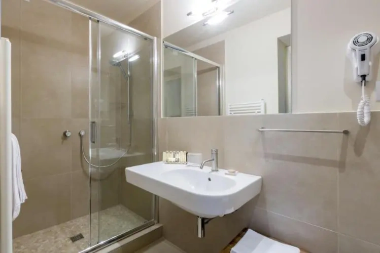 Standard Single room