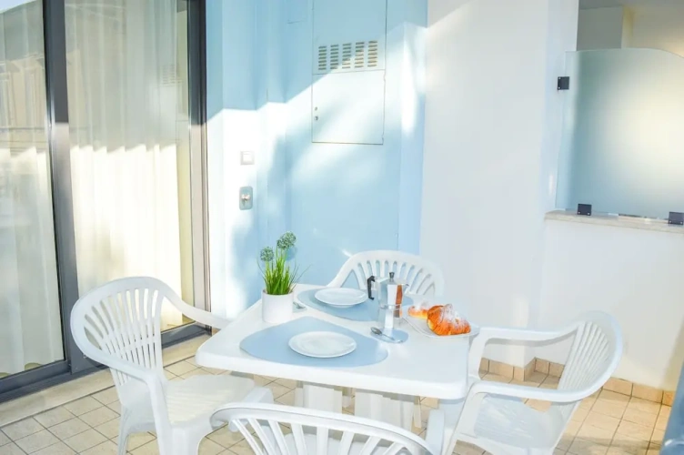 1 Bedroom Economy Apartment