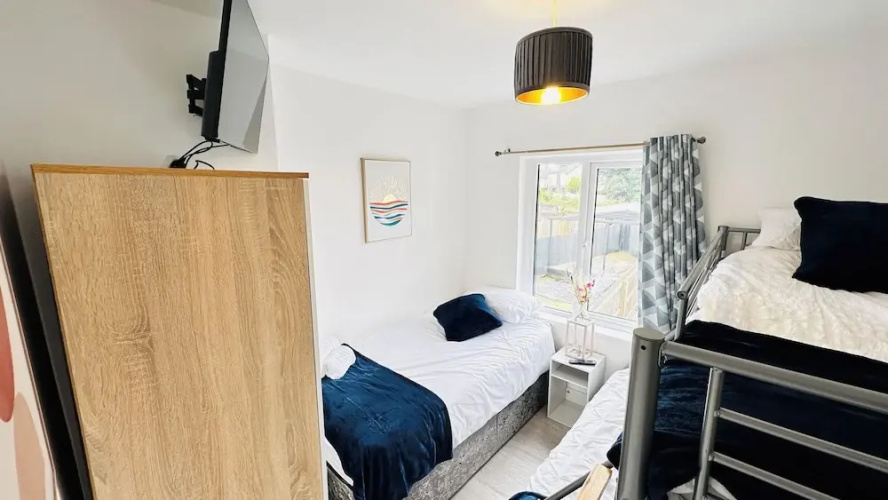 Pengam House
