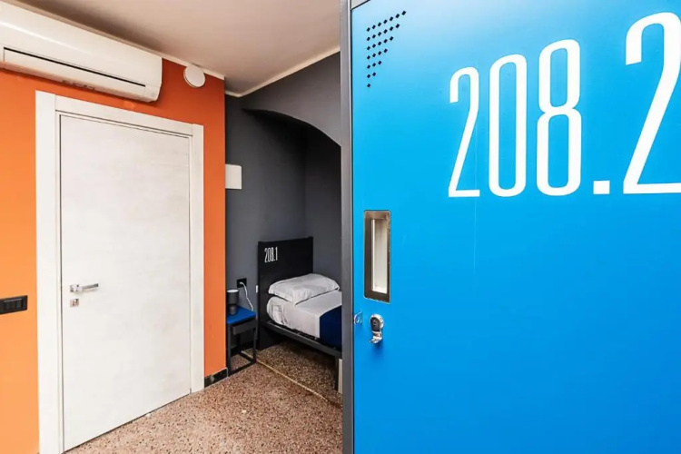 Marathon Hostel