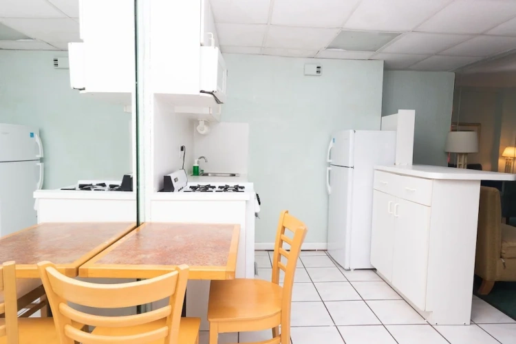 1 Bedroom Apartment