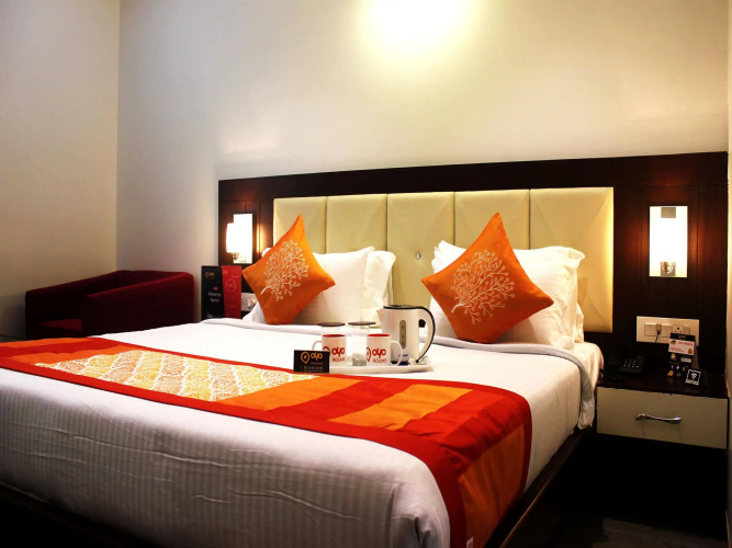 Hotel Taj Heights