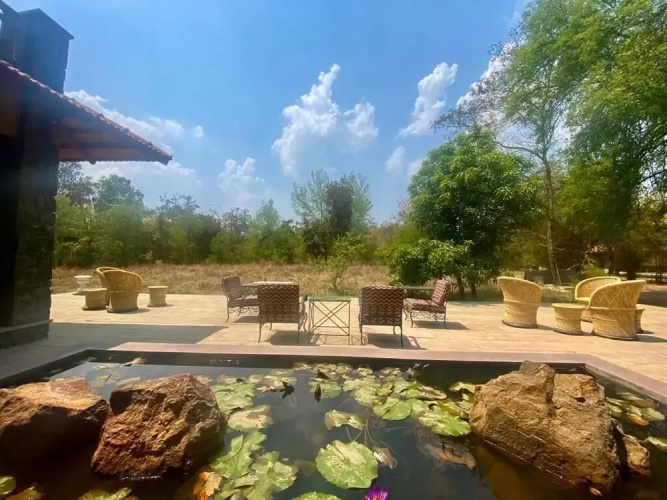 Bamboo Grove Lodge