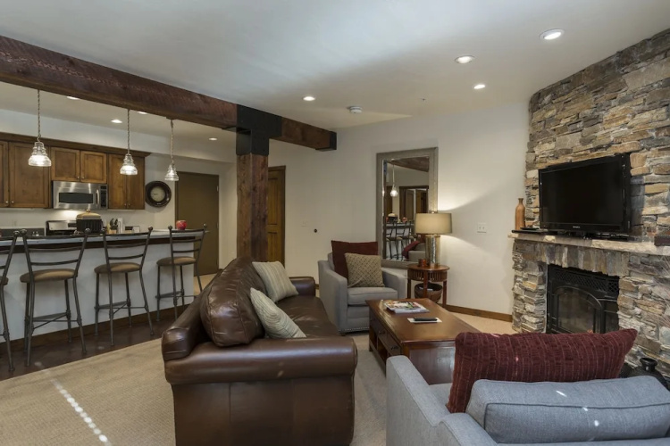 Silver Baron Lodge