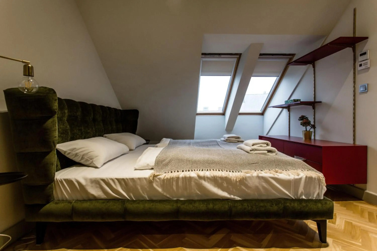 K52 luxury 4BDRM 4BTHRM apartment