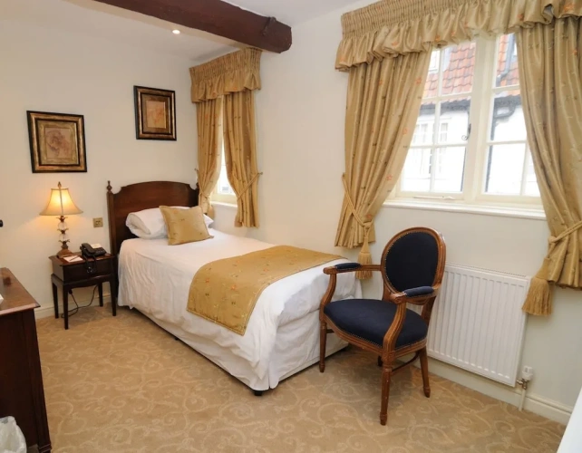 Classic Single room