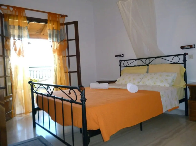 Villa Helen's Apartments