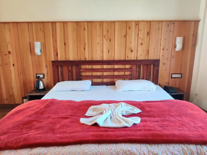 Hotel Burans And Restaurant