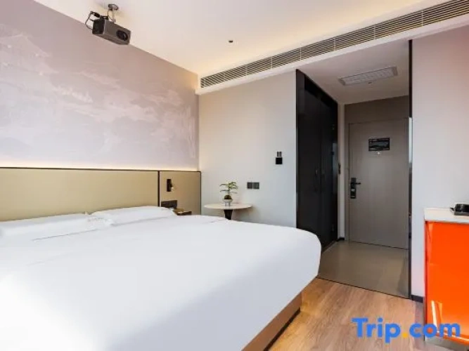 Standard Double room with view