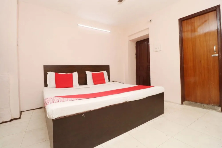 OYO 30274 Temple City Guest House