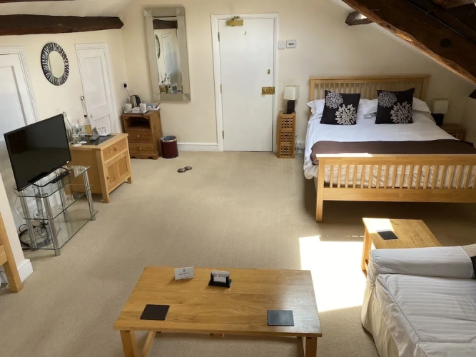2 Bedrooms Deluxe Triple room with garden view