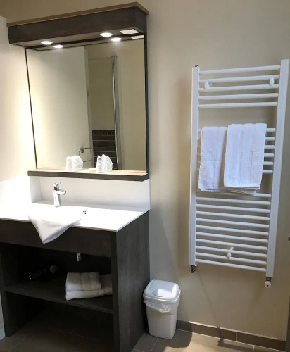 Standard Triple room with sea view