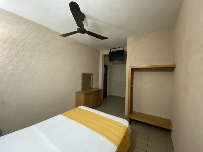 Hotel Mariposa