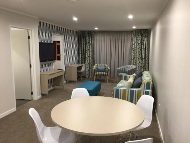 2 Bedrooms Suite