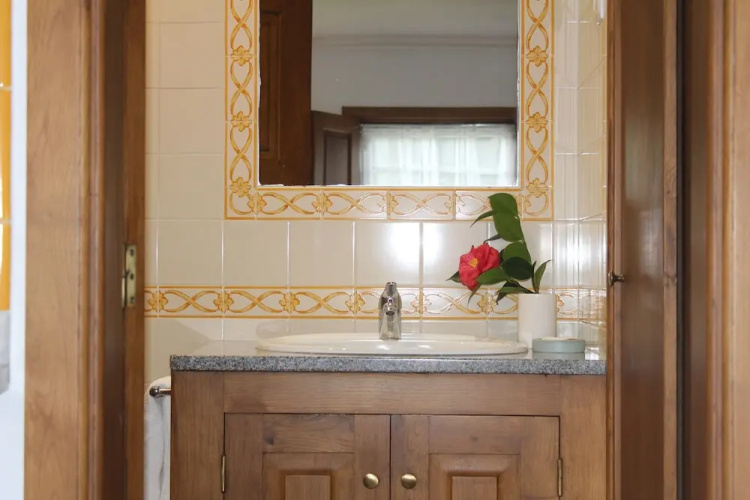 Cottage in Santa Comba With Pool