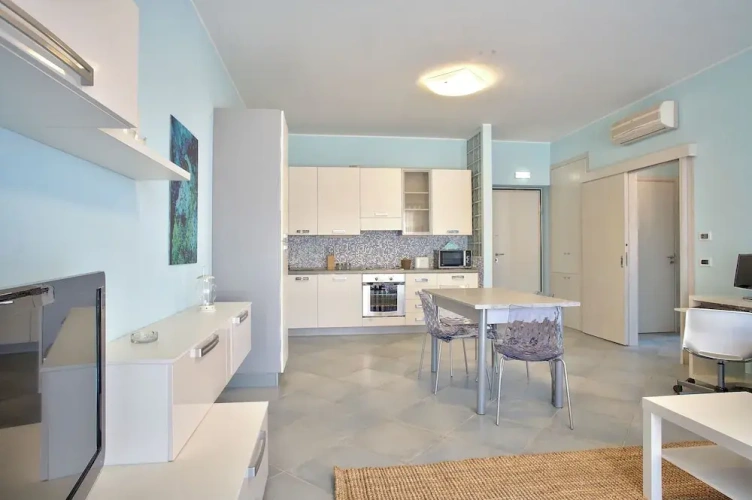 2 Bedrooms Comfort Apartment with partial sea view