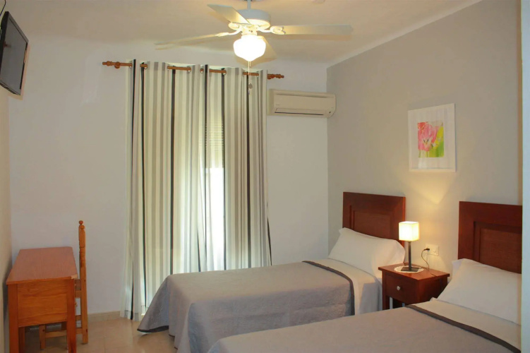 Hotel Toril