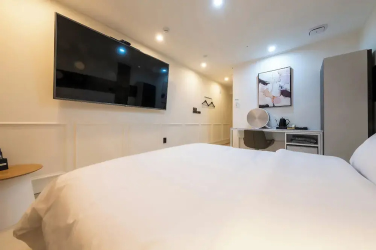 Browndot Hotel
