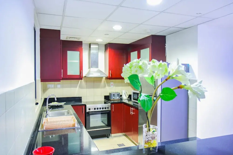 Spacious 1 Bedroom Apartment in Murjan 1