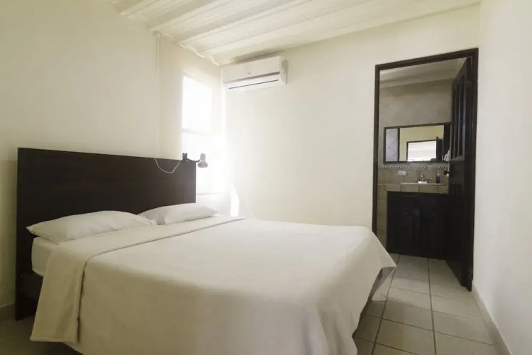 Js -14b 6 Bedroom Home