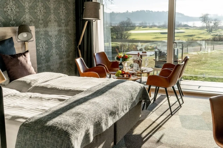 Superior room