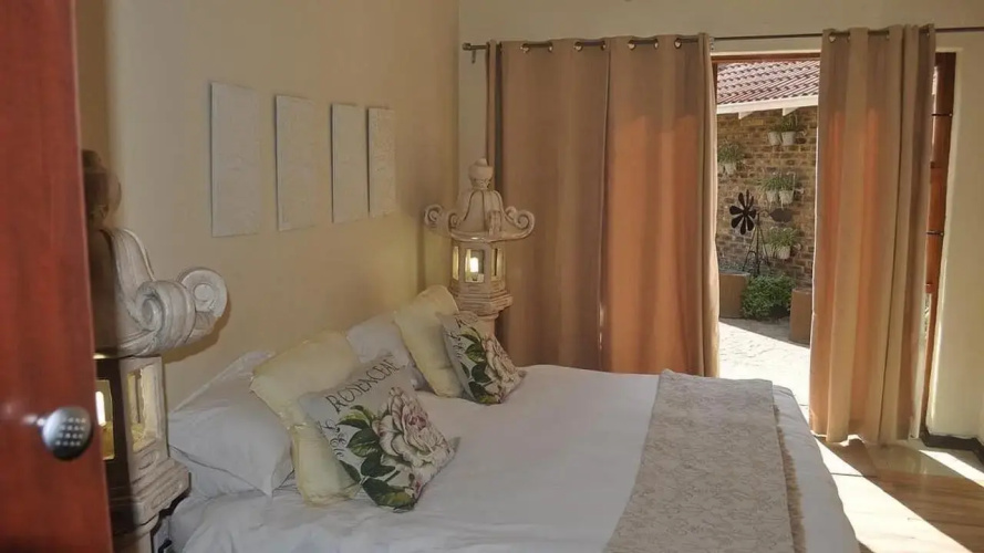 Echo Garden Guesthouse