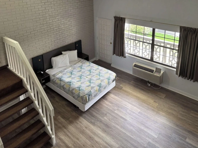 Standard Double Suite