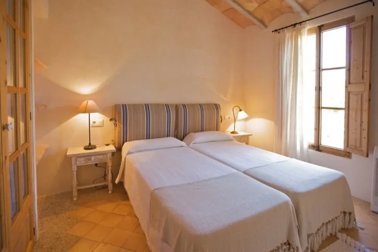 2 Bedrooms Apartment with garden view