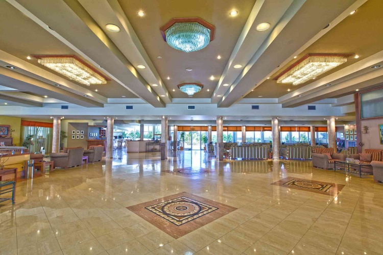 Sovereign Beach Hotel photo 36