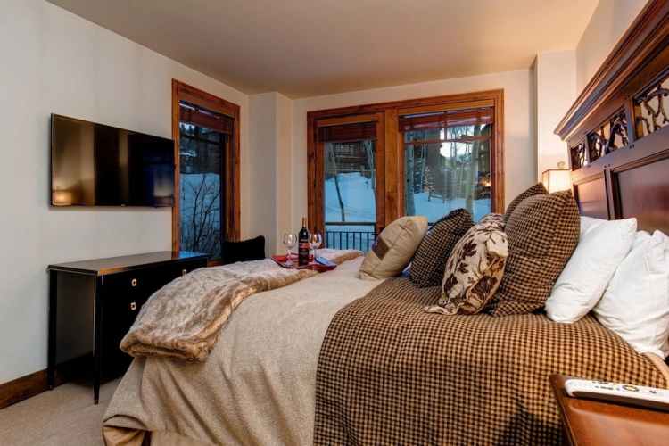 Abode on Empire Pass