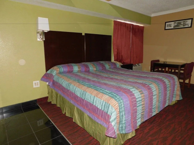 Mounts Motel