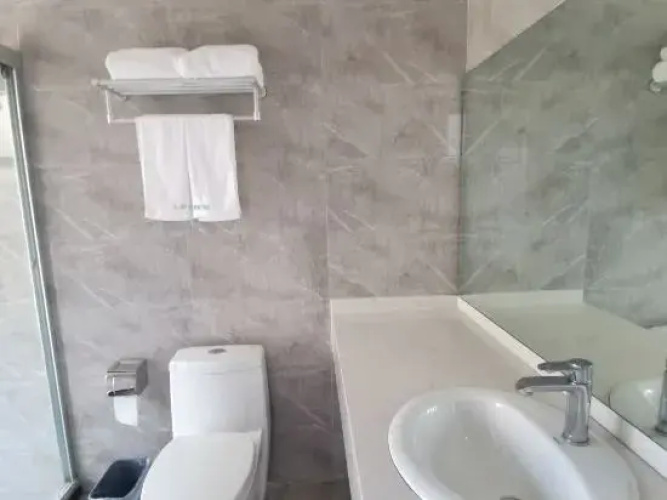 92 Bayin Box Entertainment Hotel
