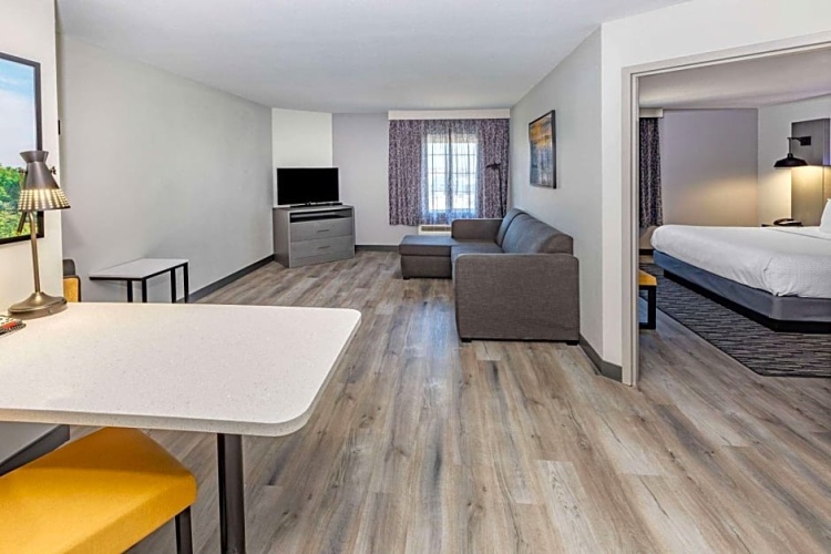 Quadruple Suite