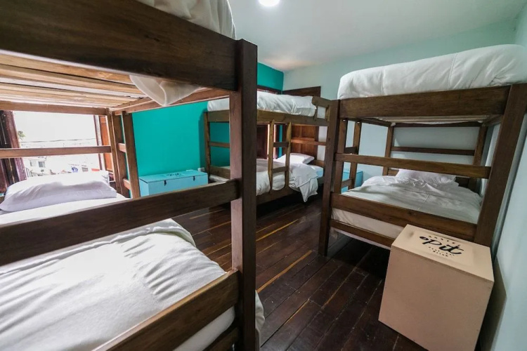 El Pit Hostel