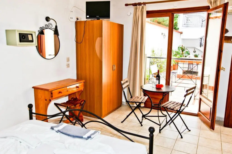 Megali Ammos House