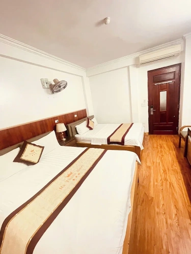 Standard Quadruple Family room